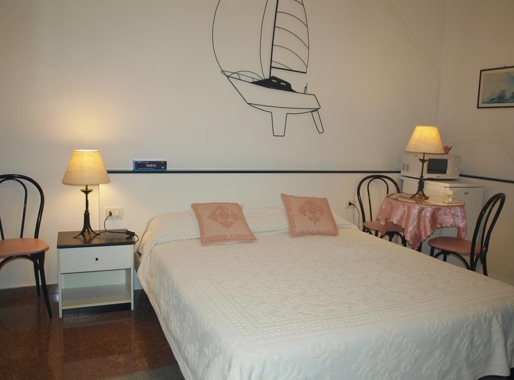 Hotel La Conchiglia La Maddalena  Cameră foto